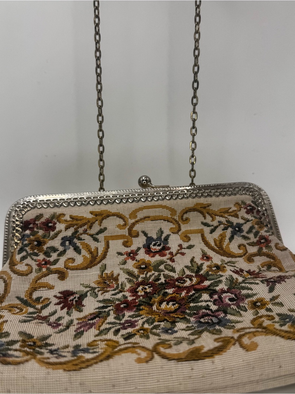Cream Fabric Kiss-Lock Clutch Interior - Made in Hong Kong - Picture 4 of 9